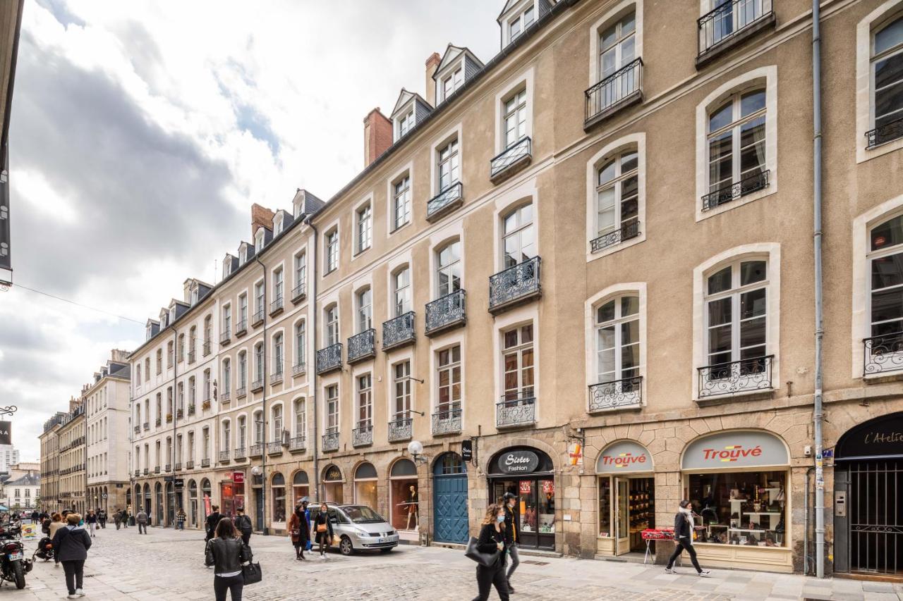 - Chaleureux Et Moderne Dans Le Cœur Historique De Appartement Rennes